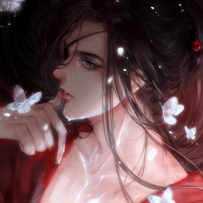 燕子在淋浴喷头上搭窝 房东：先住着